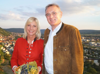 Informationsbesuch in Klingenberg. Zentrales Thema war u.a. das Wassermanagement im Weinberg, ein Aspekt der im Zusammenhang mit dem Klimawandel immer dringlicher wird.