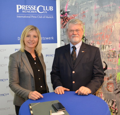 Besuch beim PresseClub München e.V. Mit Mitgliedern des PresseClubs München, Journalisten und Gästen wurde u.a. neben dem Hochwasserschutz auch über das wichtige Zukunftsthema Klimaschutz diskutiert.